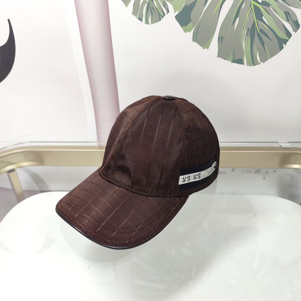 spring and summer middle-aged men and women trendy brand net red hat sunshade big head round couple hat korean version versatile baseball ca, Blue;gray
spring and summer middle-aged men and women trendy brand net red hat sunshade big head round couple hat korean version versatile baseball ca, Blue;gray