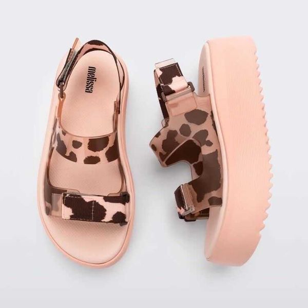 2023 melissa sandals jelly transparent clear sandals for womens designer wedge platform sandal peep toe flip flops foam rubber slippers flat, Black
2023 melissa sandals jelly transparent clear sandals for womens designer wedge platform sandal peep toe flip flops foam rubber slippers flat, Black
