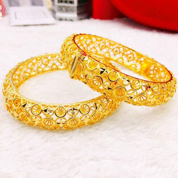 hollow dubai women bangle bracelet opeable luxury 18k yellow gold filled classic lady bangle jewelry gift dia 62mm 1 piece, Black
hollow dubai women bangle bracelet opeable luxury 18k yellow gold filled classic lady bangle jewelry gift dia 62mm 1 piece, Black