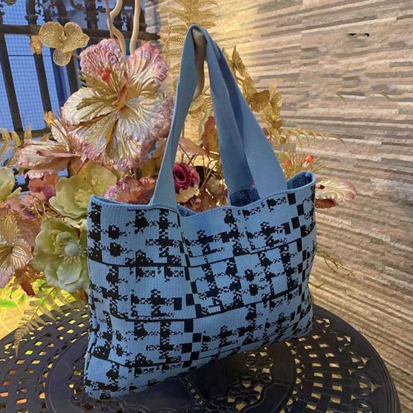 women's large handbags hollow woven knitted designer braid bags summer fashion female shoulder bags beach large capacity tote 230304
women's large handbags hollow woven knitted designer braid bags summer fashion female shoulder bags beach large capacity tote 230304