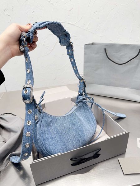designer fashion tote luxury womens bags spring style crossbody bag cowboy ladies handbags leather sac
designer fashion tote luxury womens bags spring style crossbody bag cowboy ladies handbags leather sac