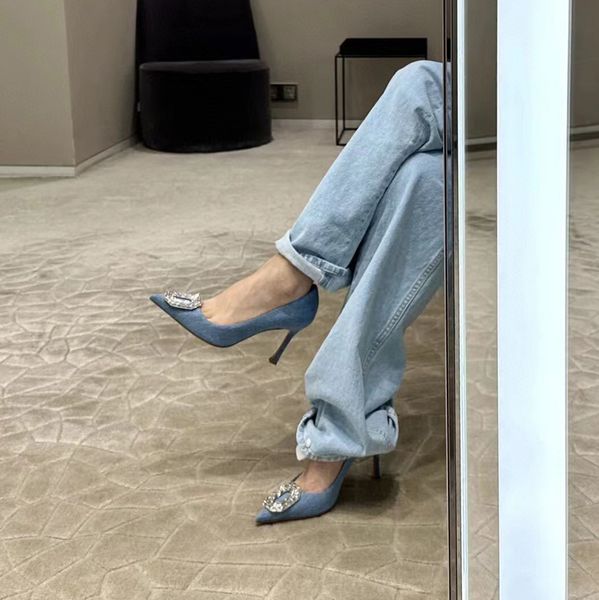 amina muaddi new begum shoes crystal-embellished denim high heels pumps for women 105mm luxurys designers dress shoe evening heeled factory, Black
amina muaddi new begum shoes crystal-embellished denim high heels pumps for women 105mm luxurys designers dress shoe evening heeled factory, Black