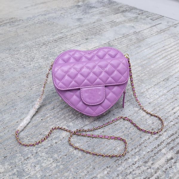2023 winter designer bag luxury shoulder bag handbag purse messenger chain heart-shaped fashion, compact and convenient
2023 winter designer bag luxury shoulder bag handbag purse messenger chain heart-shaped fashion, compact and convenient