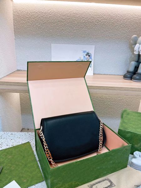 round shoulder bag handbag messenger bag equipped with golden chain real cowhide an kewei ceiling
round shoulder bag handbag messenger bag equipped with golden chain real cowhide an kewei ceiling