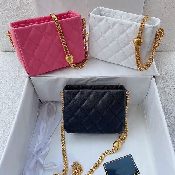 fashion designer 23p women bag single shoulder bag rhombus pattern caviar material metal logo chain luxury messenger bag
fashion designer 23p women bag single shoulder bag rhombus pattern caviar material metal logo chain luxury messenger bag