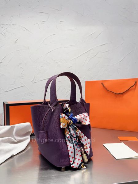 fashion shopping basket bag oblique style bag handbag one shoulder bag classic women's bag cowhide 5a quality delicate and expensive
fashion shopping basket bag oblique style bag handbag one shoulder bag classic women's bag cowhide 5a quality delicate and expensive