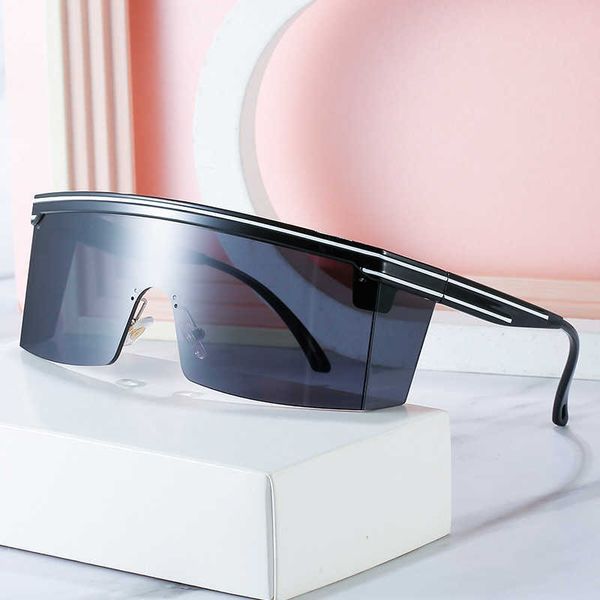 sunglasses new one-piece large frame trend integrated glasses fashion protective, White;black
sunglasses new one-piece large frame trend integrated glasses fashion protective, White;black