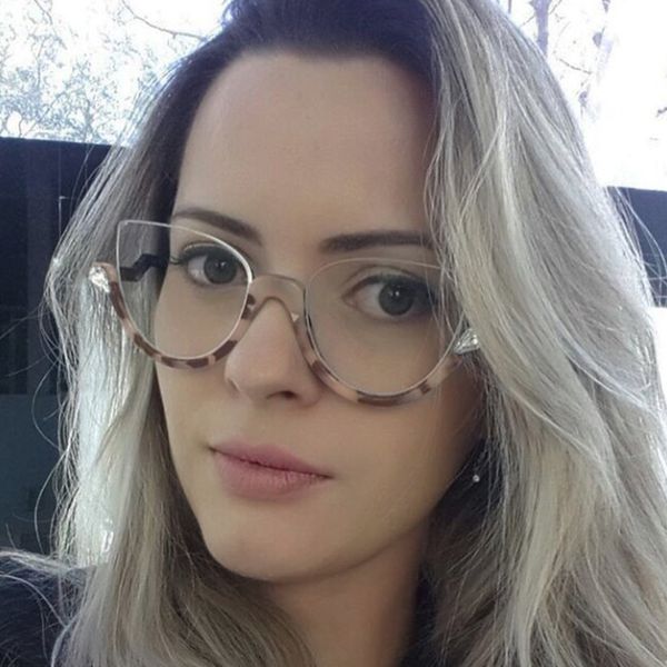 vinio american explosive half-frame diamond-set vintage flat mirror isn fashion sunglasses cat eye hanging silk women's trend frame, White;black
vinio american explosive half-frame diamond-set vintage flat mirror isn fashion sunglasses cat eye hanging silk women's trend frame, White;black