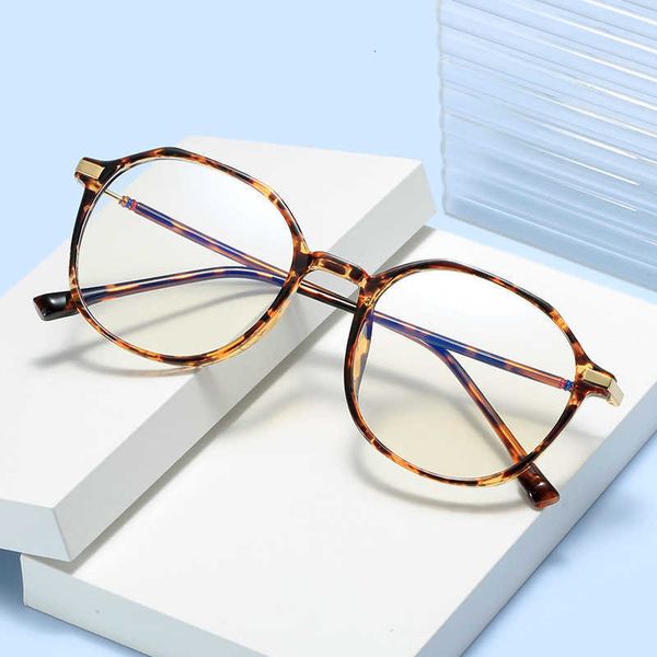 sunglasses new anti blue light glasses female plain irregular round frame student tr can be equipped with myopia, White;black
sunglasses new anti blue light glasses female plain irregular round frame student tr can be equipped with myopia, White;black