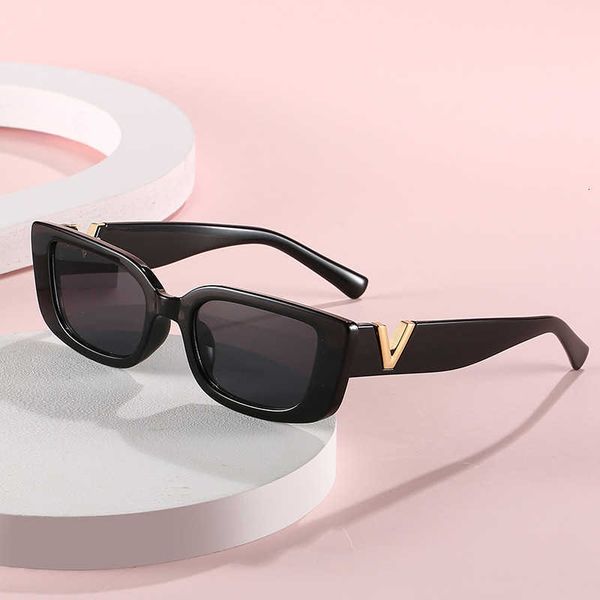 sunglasses new small square men's and women's hip-hop glasses fashion v-shaped decorative pieces personality ins trend, White;black
sunglasses new small square men's and women's hip-hop glasses fashion v-shaped decorative pieces personality ins trend, White;black