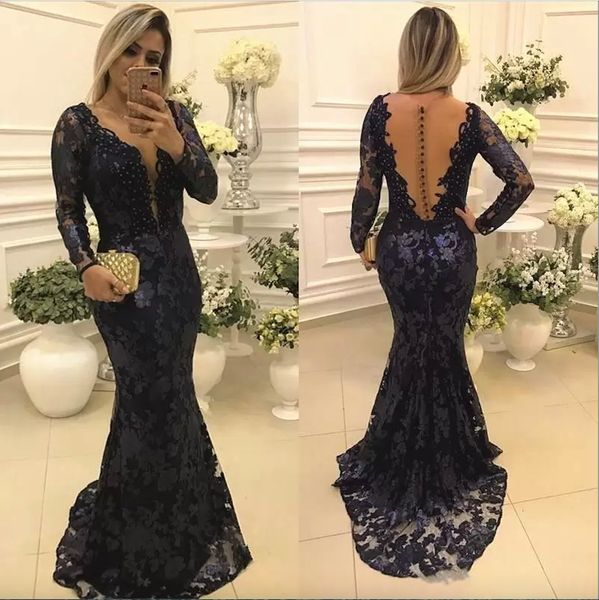 dark navy lace mother of the bride dresses long sleeve vintage fall winter evening gowns buttons illusion back formal party wear, Black;red
dark navy lace mother of the bride dresses long sleeve vintage fall winter evening gowns buttons illusion back formal party wear, Black;red