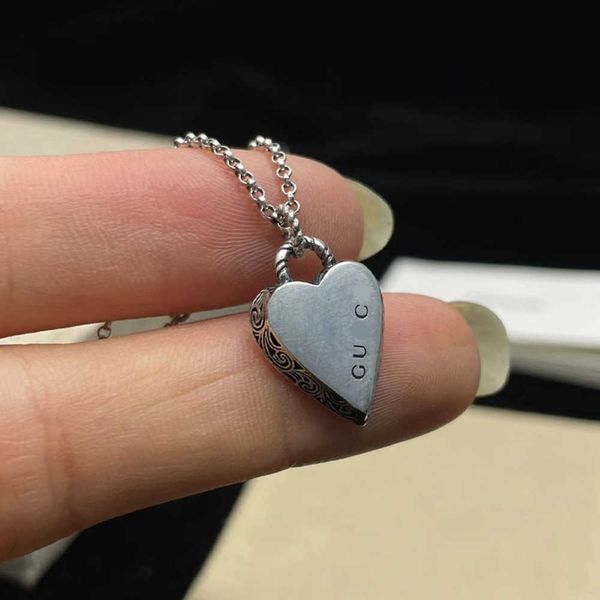 20% off 2023 new luxury fashion jewelry for silver embossed tiger head necklace sweater chain men and women ins simple couple
20% off 2023 new luxury fashion jewelry for silver embossed tiger head necklace sweater chain men and women ins simple couple
