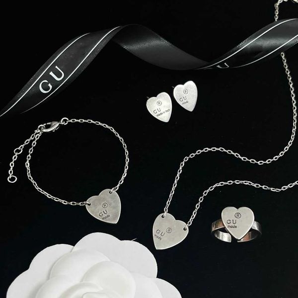 fashion collection 2023 new luxury fashion jewelry for new carved heart necklace adjustable bracelet men's and women's high-grade, Black
fashion collection 2023 new luxury fashion jewelry for new carved heart necklace adjustable bracelet men's and women's high-grade, Black