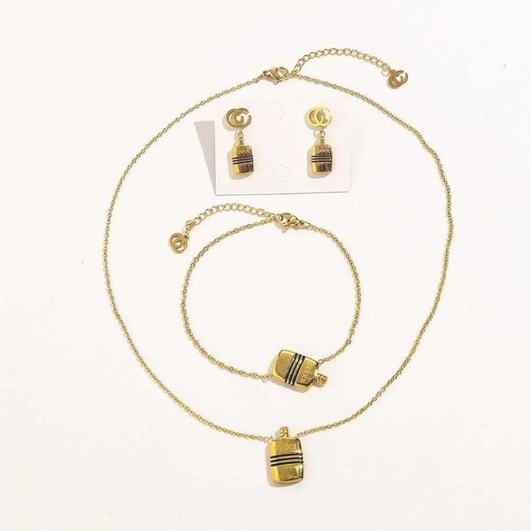 factory wholesale 2023 new luxury fashion jewelry for titanium steel oil perfume bottle jewelry set women's doubles earrings bracelet n, Black
factory wholesale 2023 new luxury fashion jewelry for titanium steel oil perfume bottle jewelry set women's doubles earrings bracelet n, Black