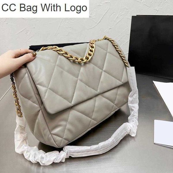 cc bag other bags 2023ss 19 maxi jumbo lambskin bags classic flap quilted lambskin gold metal hardware crossbody shoulder luggage large capa, Black;red
cc bag other bags 2023ss 19 maxi jumbo lambskin bags classic flap quilted lambskin gold metal hardware crossbody shoulder luggage large capa, Black;red