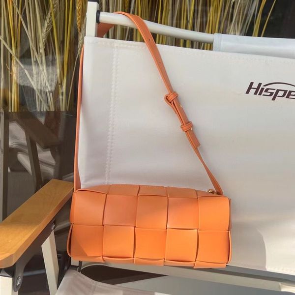 new designer woven bag womens cassette batega botegas bags sheepskin light luxurys pillow one package shoulder handbags women leather lining
new designer woven bag womens cassette batega botegas bags sheepskin light luxurys pillow one package shoulder handbags women leather lining