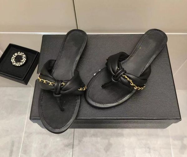 2023 summer new slippers fashion chain square head clip toe women sandals flat large size sandals flip-flops high quality, Black
2023 summer new slippers fashion chain square head clip toe women sandals flat large size sandals flip-flops high quality, Black