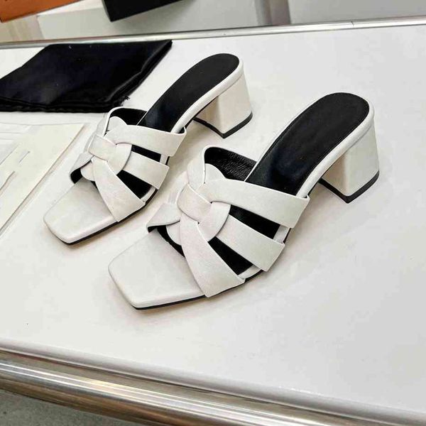 the latest designer fashion quality ladies classic high heels women's party leather sandals s071, Black
the latest designer fashion quality ladies classic high heels women's party leather sandals s071, Black