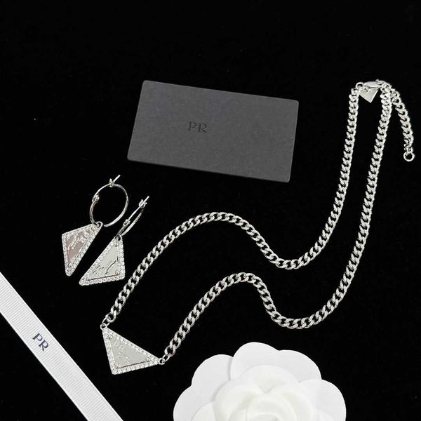 luxury jewelry inverted simple collarbone chain letters earrings inlaid with diamond mesh red same style female, Silver
luxury jewelry inverted simple collarbone chain letters earrings inlaid with diamond mesh red same style female, Silver