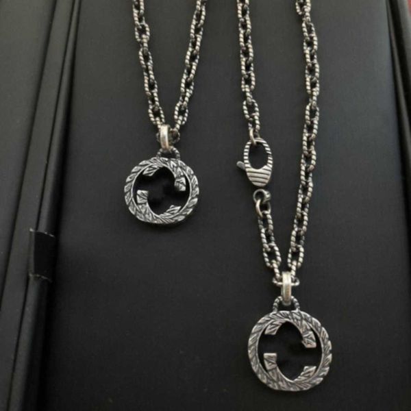luxury jewelry silver antique carved pattern size fried dough twist is versatile and fashionable
luxury jewelry silver antique carved pattern size fried dough twist is versatile and fashionable