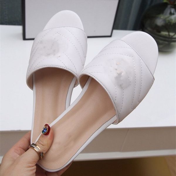 designer slippers women luxury sandals summer flat slipper metal logo fashion ggity beach shoes g3b
designer slippers women luxury sandals summer flat slipper metal logo fashion ggity beach shoes g3b