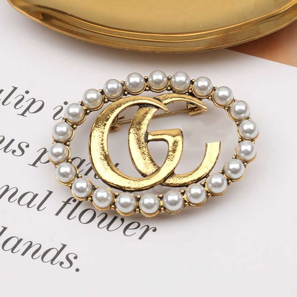 r jewelry brooch inlaid pearl super flash temperament gentle celebrity pin coat cardigan accessories style, Gray
r jewelry brooch inlaid pearl super flash temperament gentle celebrity pin coat cardigan accessories style, Gray