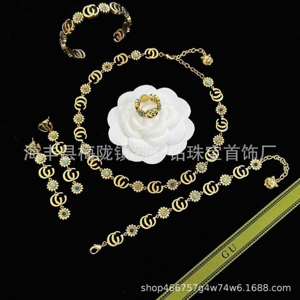 factory wholesale 2023 new luxury fashion jewelry for new turquoise necklace double small daisy earring ring open bracelet, Silver
factory wholesale 2023 new luxury fashion jewelry for new turquoise necklace double small daisy earring ring open bracelet, Silver