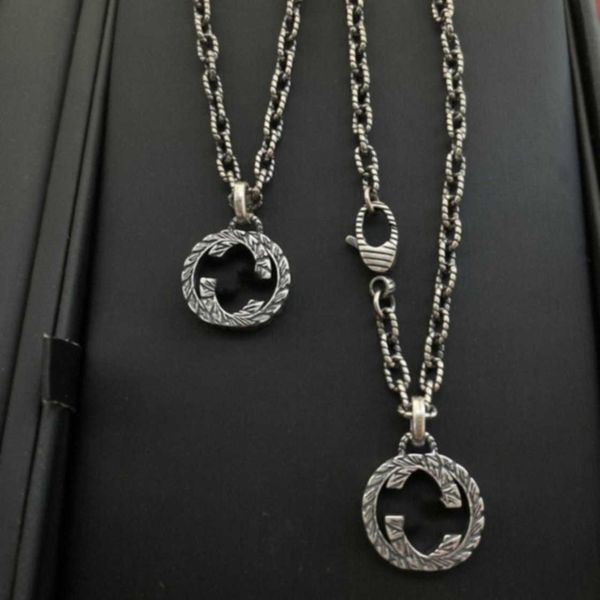 designer luxury jewelry silver antique carved pattern size fried dough twist necklace is versatile and fashionable
designer luxury jewelry silver antique carved pattern size fried dough twist necklace is versatile and fashionable