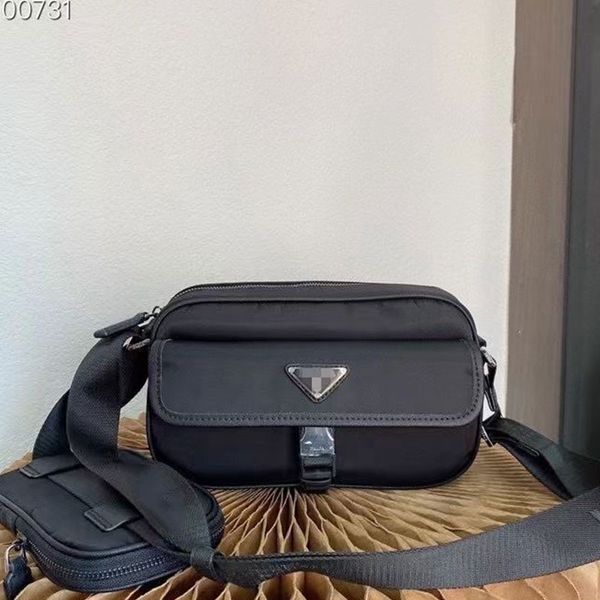 designer luggage men and women messenger bag fashion mini wallet weekend bag classic three-in-one shoulder bags
designer luggage men and women messenger bag fashion mini wallet weekend bag classic three-in-one shoulder bags