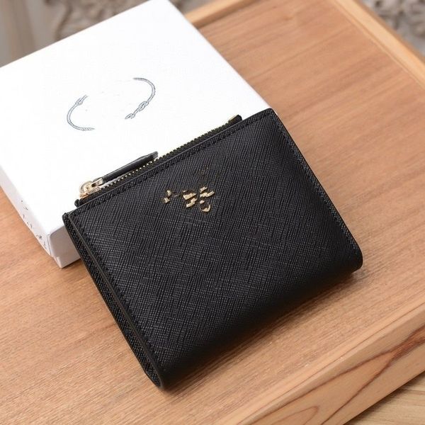 2021luxurys designers short wallets fashion short monograms classic pallas card holder zippy coin purses wallet, Red;black
2021luxurys designers short wallets fashion short monograms classic pallas card holder zippy coin purses wallet, Red;black