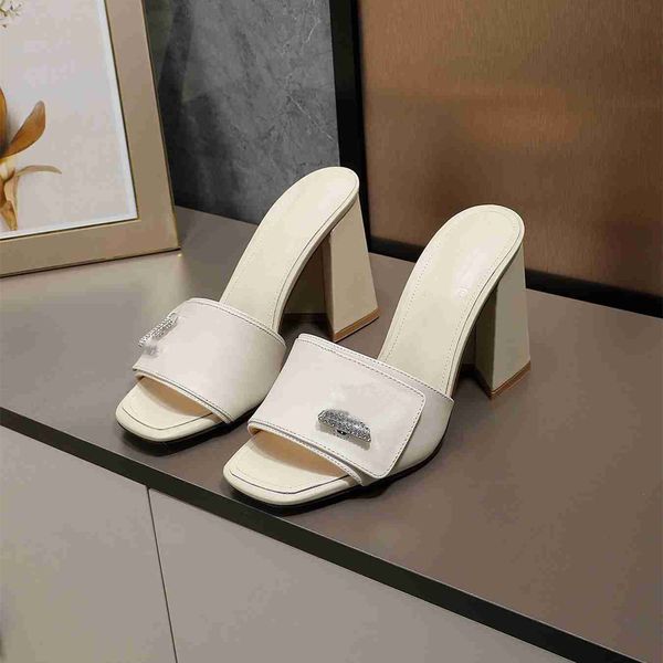 2023 classic women sandals high heels louiseity sandal platform slipper chunky viutonity heel height shoes summer flip flops l3c, Black
2023 classic women sandals high heels louiseity sandal platform slipper chunky viutonity heel height shoes summer flip flops l3c, Black
