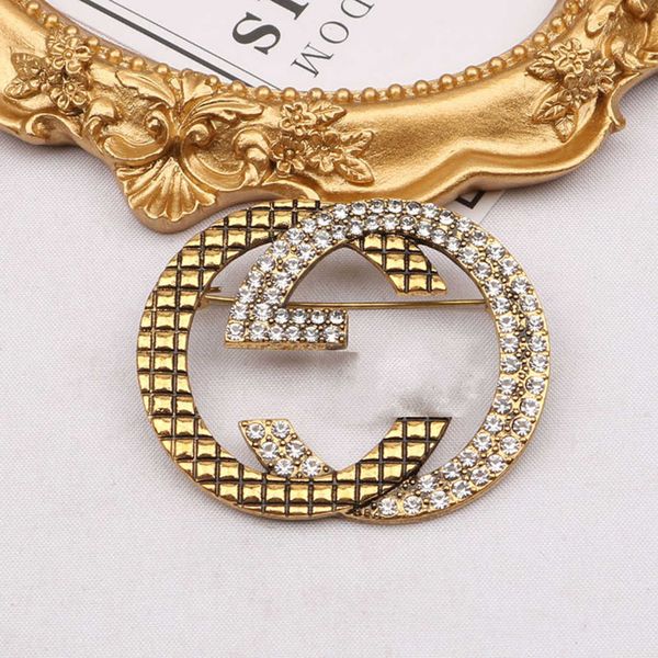 european and korean simple family geometric decorative brooch personalized diamond inlaid accessories silk scarf brooch designer luxury jewe, Gray
european and korean simple family geometric decorative brooch personalized diamond inlaid accessories silk scarf brooch designer luxury jewe, Gray