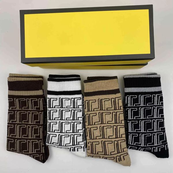 2023 fashion designers womens socks five pair luxe sports winter mesh letter printed sock with box n1, Black
2023 fashion designers womens socks five pair luxe sports winter mesh letter printed sock with box n1, Black