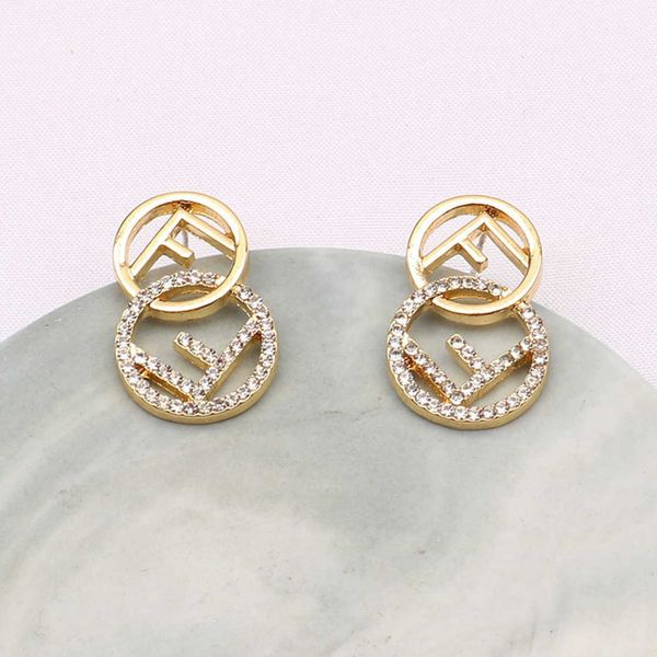 70% off 2023 new luxury fashion jewelry for high end luxury design new earrings for lovely women with diamond long hanchao earrings, Golden
70% off 2023 new luxury fashion jewelry for high end luxury design new earrings for lovely women with diamond long hanchao earrings, Golden