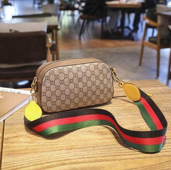 designer women luxurys bag tiger camera handbags metallic beads totes shoulder bags clutch real leather purse handbag 2022 fashion most popu
designer women luxurys bag tiger camera handbags metallic beads totes shoulder bags clutch real leather purse handbag 2022 fashion most popu