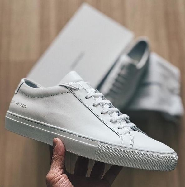 luxury designer common projects men casual shoes white low sneaker black nappa leather lace up sports trainers outdoor flats with box 38-46
luxury designer common projects men casual shoes white low sneaker black nappa leather lace up sports trainers outdoor flats with box 38-46