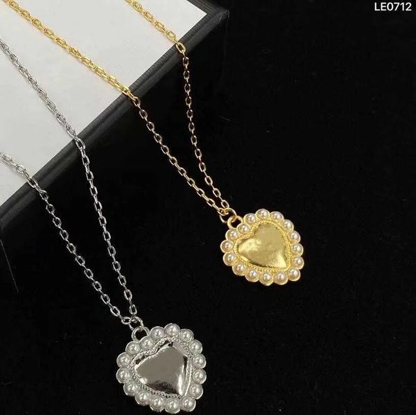 fashion plated designers letters necklaces luxury brand women pearl heart pendant necklaces wedding party jewerlry accessories clavicle chai, Silver
fashion plated designers letters necklaces luxury brand women pearl heart pendant necklaces wedding party jewerlry accessories clavicle chai, Silver