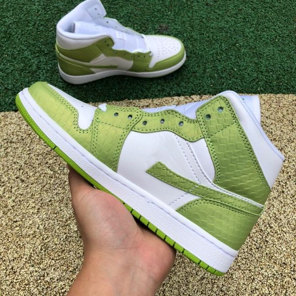 2023 athletics sports basketball shoes jumpman 1 1s mid green python white girls boys outdoor designer sneakers lifestyles walking shoe
2023 athletics sports basketball shoes jumpman 1 1s mid green python white girls boys outdoor designer sneakers lifestyles walking shoe