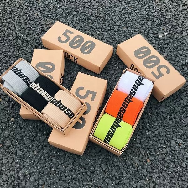 2023 mens socks season 6 skateboard fashion letter printed socks sports sock sockings hip hop sport embroidery socks crew sock men dress des, Black
2023 mens socks season 6 skateboard fashion letter printed socks sports sock sockings hip hop sport embroidery socks crew sock men dress des, Black