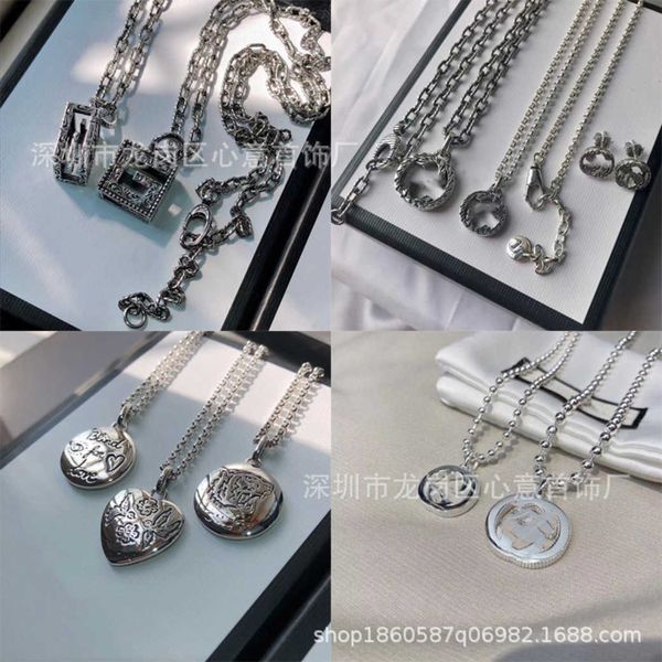factory wholesale 2023 new luxury fashion jewelry for sterling silver necklace love fearless 26 interlocking double collar chain gift for me
factory wholesale 2023 new luxury fashion jewelry for sterling silver necklace love fearless 26 interlocking double collar chain gift for me
