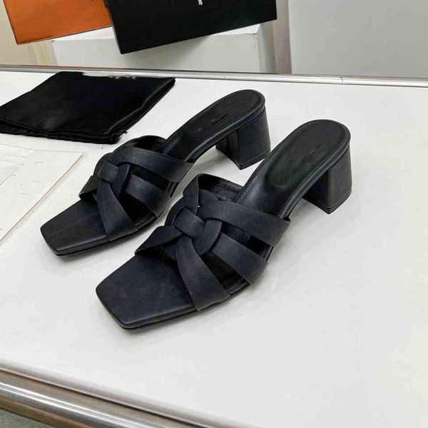 the latest designer fashion quality ladies classic high heels women's party leather sandals s07, Black
the latest designer fashion quality ladies classic high heels women's party leather sandals s07, Black
