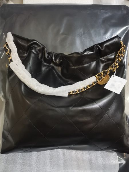 2023 new summer fashion shoulder bag designer women handbag clamshell purse black leather crossbody bag tote large capacity 5a quality
2023 new summer fashion shoulder bag designer women handbag clamshell purse black leather crossbody bag tote large capacity 5a quality
