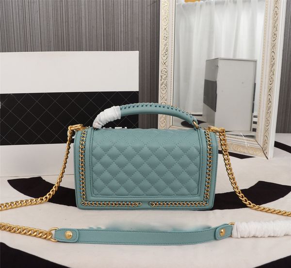 2023 shopping bag crossbody bag capacity oversized single shoulder bag chain bag 3-color optional 5a quality
2023 shopping bag crossbody bag capacity oversized single shoulder bag chain bag 3-color optional 5a quality