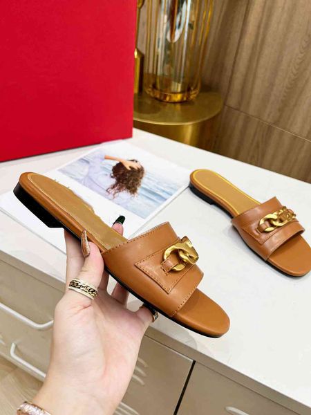 2023 solid color slippers luxury designer slipper women summer sandals beach slipper women flip-flops h1015, Black
2023 solid color slippers luxury designer slipper women summer sandals beach slipper women flip-flops h1015, Black