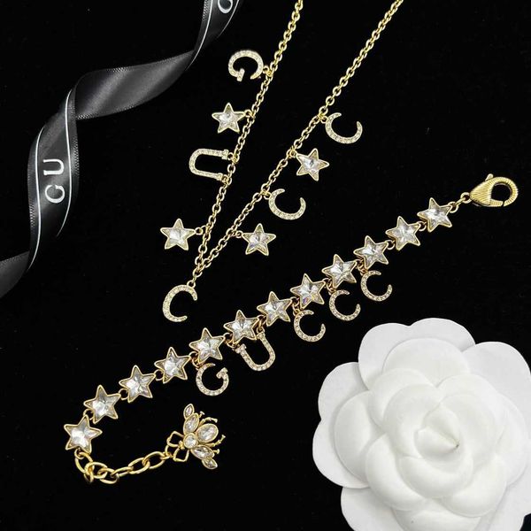 70% off 2023 new luxury fashion jewelry for family's new temperament suit double letters full diamond necklace bee bracelet five-pointe, Black 
70% off 2023 new luxury fashion jewelry for family's new temperament suit double letters full diamond necklace bee bracelet five-pointe, Black