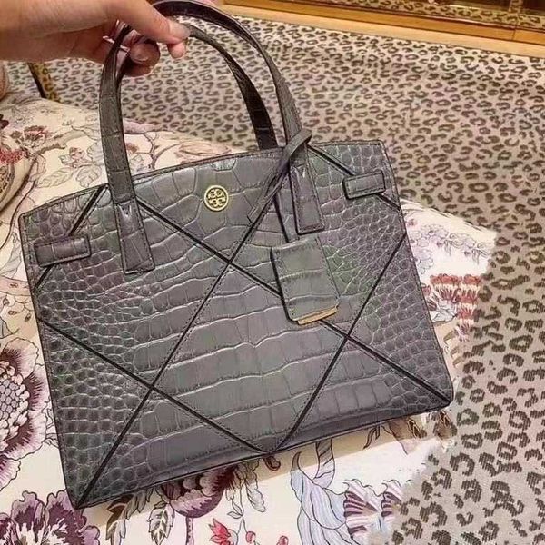 designer bags for women handbags torys the tote bag luxuries fashion crossbody tb handbag shoulder burchs purses 7a wallet kira fleming elea
designer bags for women handbags torys the tote bag luxuries fashion crossbody tb handbag shoulder burchs purses 7a wallet kira fleming elea
