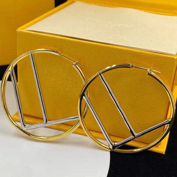 factory wholesale 2023 new luxury fashion jewelry for plated colors earrings 5cm brass silver needle earrings female, Golden
factory wholesale 2023 new luxury fashion jewelry for plated colors earrings 5cm brass silver needle earrings female, Golden