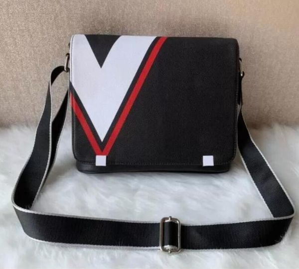 2023 superior quality bag brand classic designer fashion men messenger bags cross body bag school bookbag shoulder handbags
2023 superior quality bag brand classic designer fashion men messenger bags cross body bag school bookbag shoulder handbags