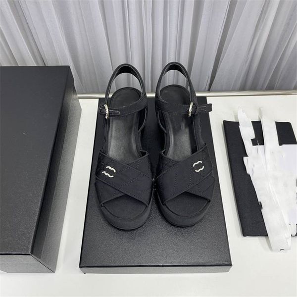 fashion sandals luxury design 2023 channel women high heel leather letter logo wedding party casual slippers 07-030, Black
fashion sandals luxury design 2023 channel women high heel leather letter logo wedding party casual slippers 07-030, Black
