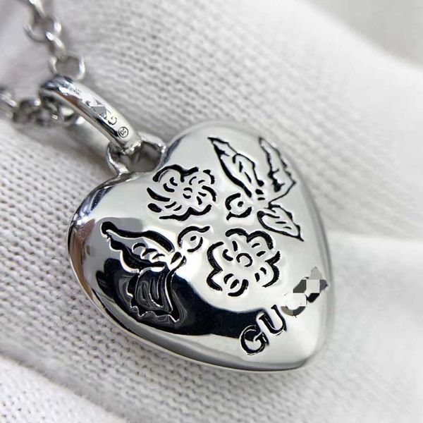 luxury ornament fearless heart-shaped skeleton bird song flower version lovers personality necklace, Silver
luxury ornament fearless heart-shaped skeleton bird song flower version lovers personality necklace, Silver